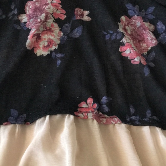 Shirt - Picture 2 of 2